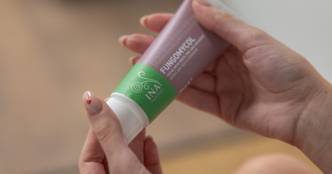 Crème voor gebarsten hielen met witte den en ureum