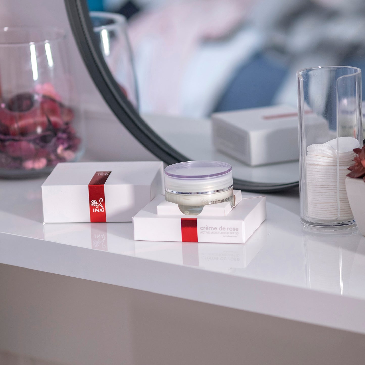 Crème de rose - Gezichtscreme met SPF30 - sterk verrijkt met Organic Rose Essential Oil