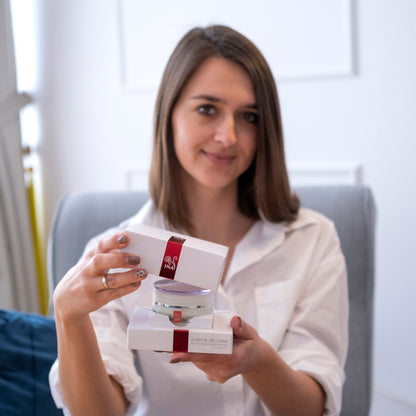 Crème de rose - Gezichtscreme met SPF30 - sterk verrijkt met Organic Rose Essential Oil