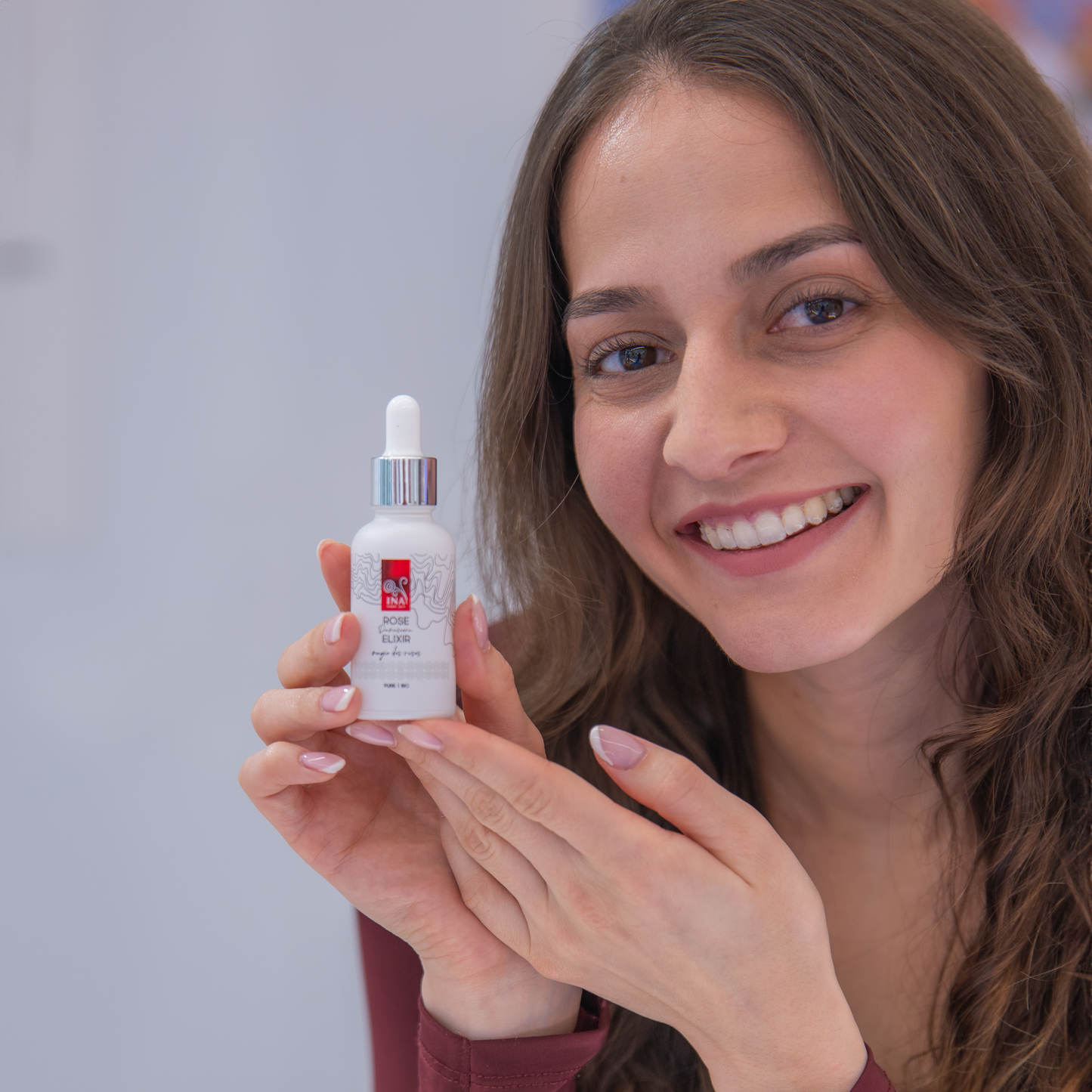 Koop 1 Hydraterende Dagcrème en 1 Anti-Aging Serum, Krijg 1 Oogcrème Gratis